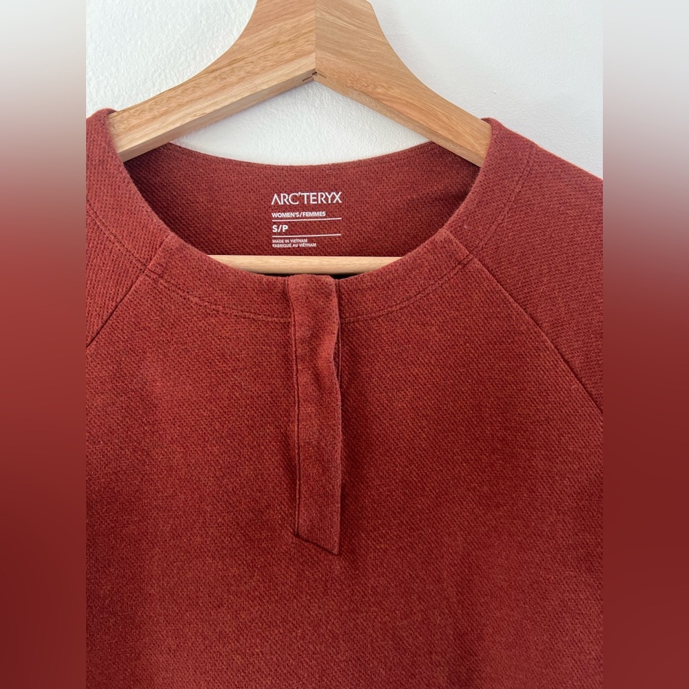 Arc'teryx Women's Long Sleeve Polo Top - Rust - Picture 3 of 9